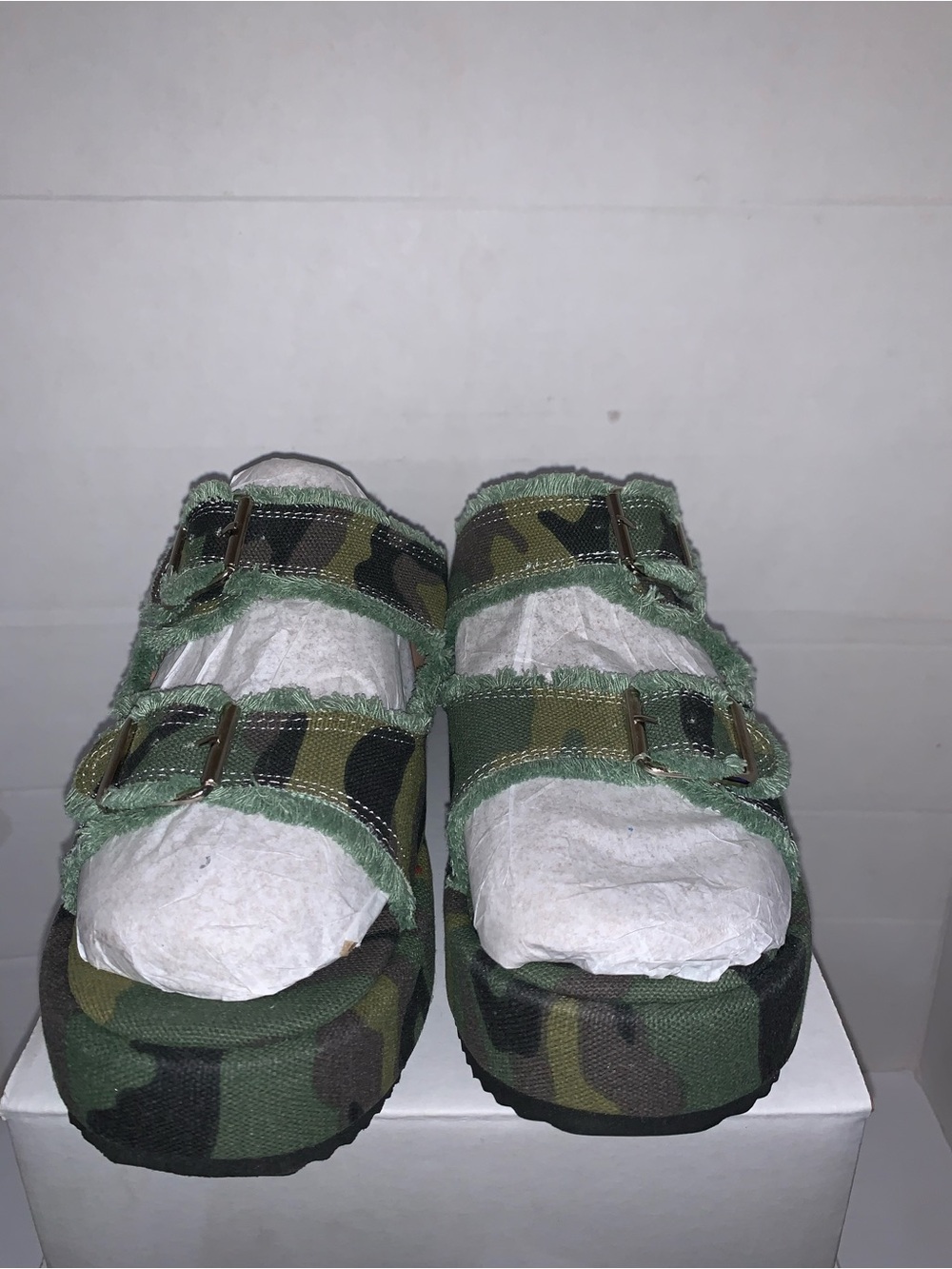 Women's Camouflage Double-Strap Platform Sandals - Green Camo